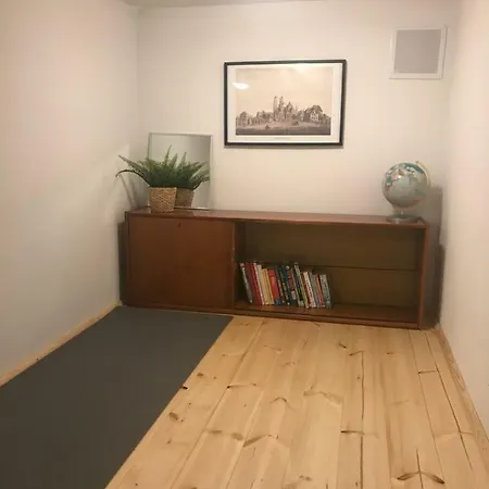 Vintage Modern Studio *